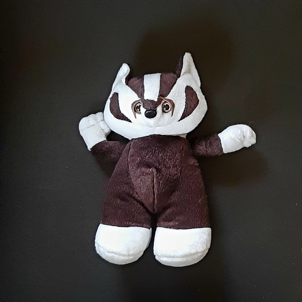 Team Crossbars Inc. stuffed badger/raccoon NWOT